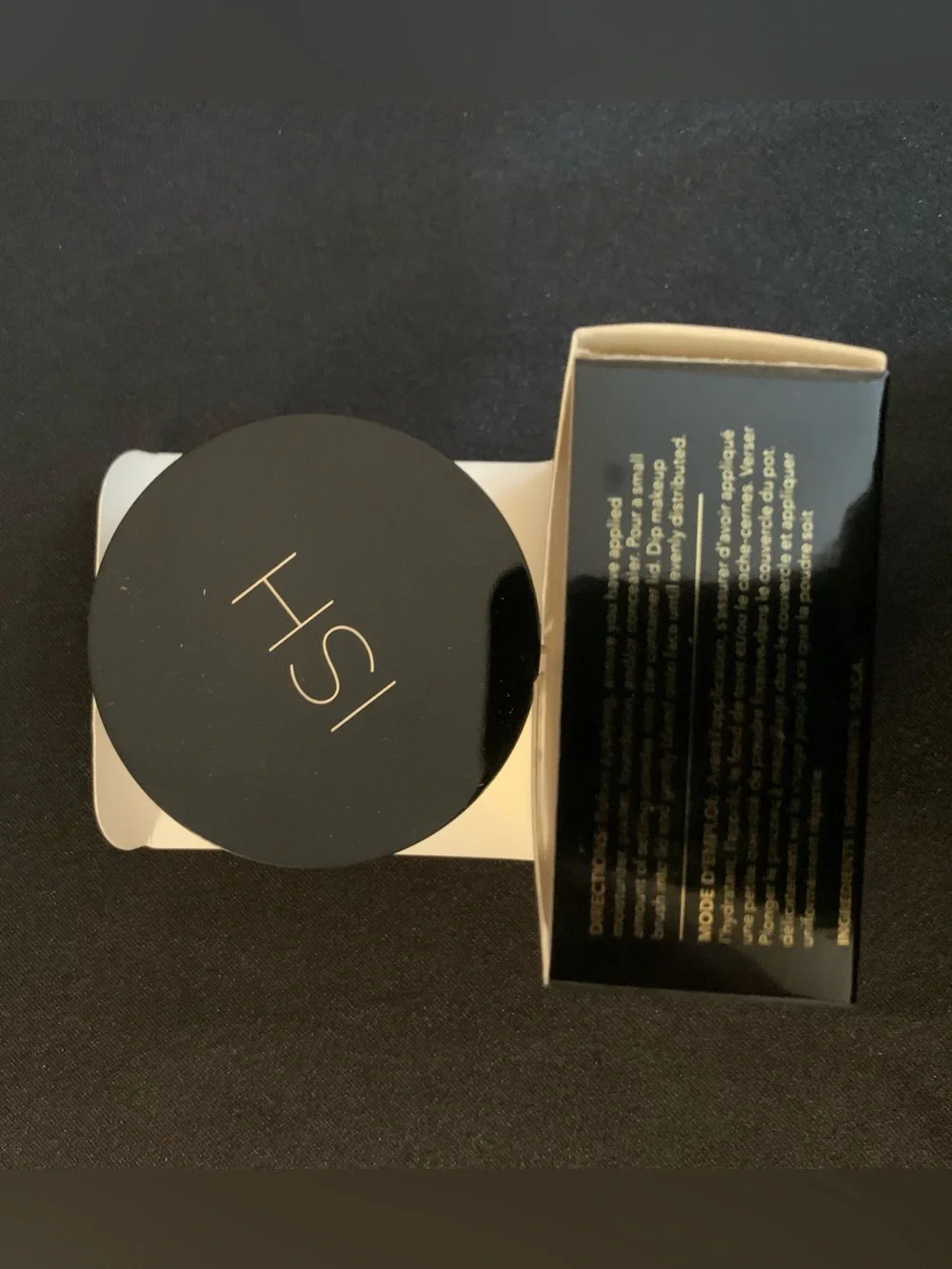 ISH Compact Pressed Powder - Black & Gold Lettering